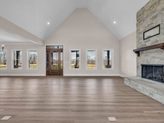 120 Hummingbird Meadows Rd, Palmyra, TN 37142