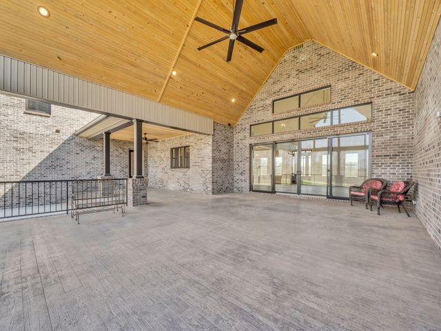 120 Hummingbird Meadows Rd, Palmyra, TN 37142