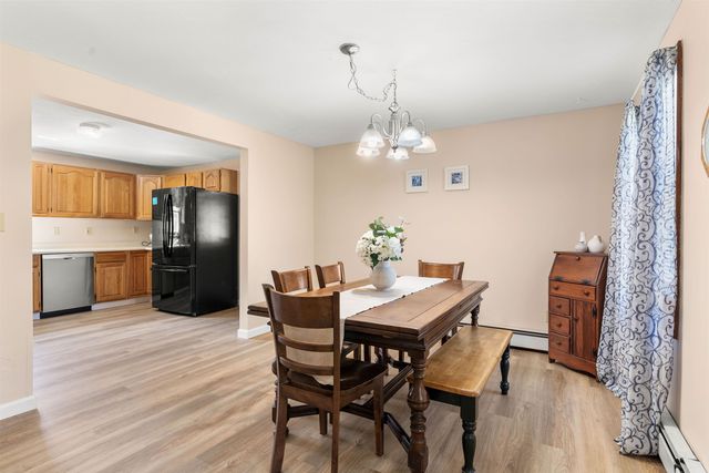 11 Jennifer Lane, Weare, NH 03281