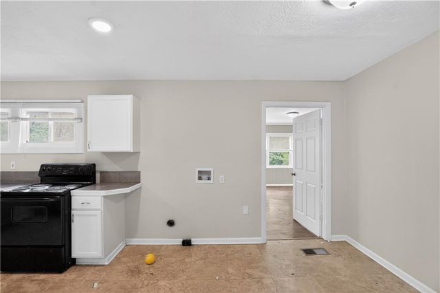 11012 Cambridge Avenue, Kansas City, MO 64134