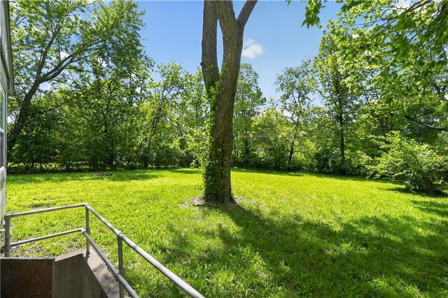 11012 Cambridge Avenue, Kansas City, MO 64134