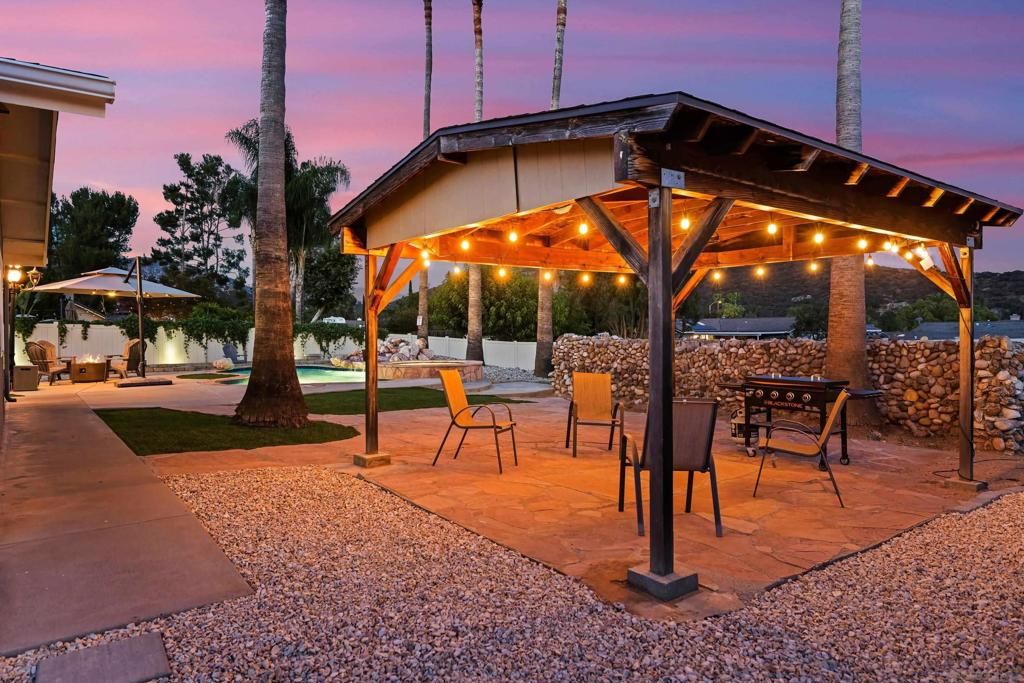 Image 11 of property listing at 23619 Barrego Way, Ramona, CA 92065