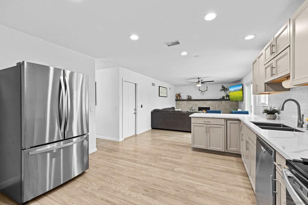 Image 22 of property listing at 23619 Barrego Way, Ramona, CA 92065
