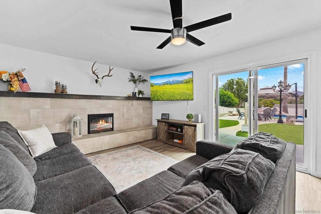 Image 24 of property listing at 23619 Barrego Way, Ramona, CA 92065