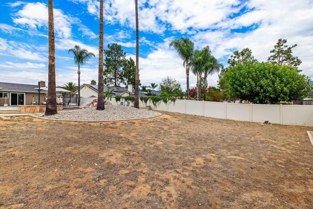 Image 53 of property listing at 23619 Barrego Way, Ramona, CA 92065