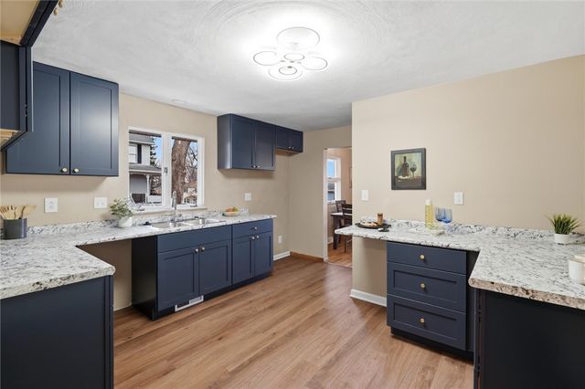 230 Clairmont St, North Huntingdon, PA 15642