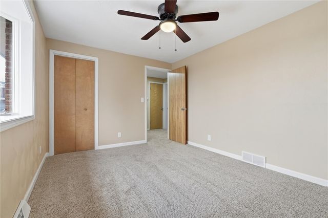 230 Clairmont St, North Huntingdon, PA 15642