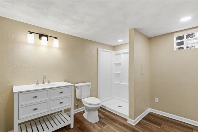 230 Clairmont St, North Huntingdon, PA 15642