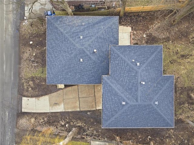 230 Clairmont St, North Huntingdon, PA 15642