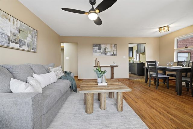 230 Clairmont St, North Huntingdon, PA 15642