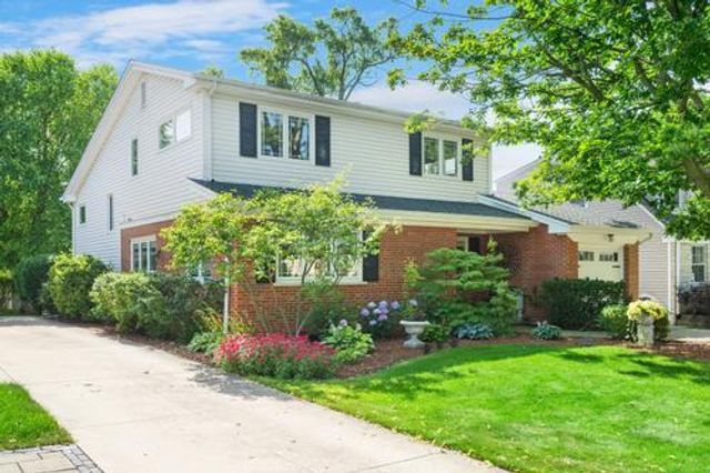 721 S Stone Avenue, La Grange, IL 60525