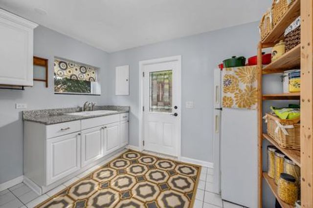 721 S Stone Avenue, La Grange, IL 60525