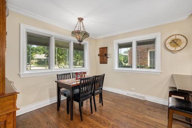 721 S Stone Avenue, La Grange, IL 60525