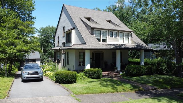 60 Stockton Ave, Uniontown, PA 15401