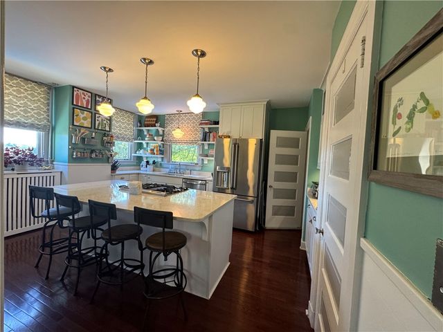 60 Stockton Ave, Uniontown, PA 15401