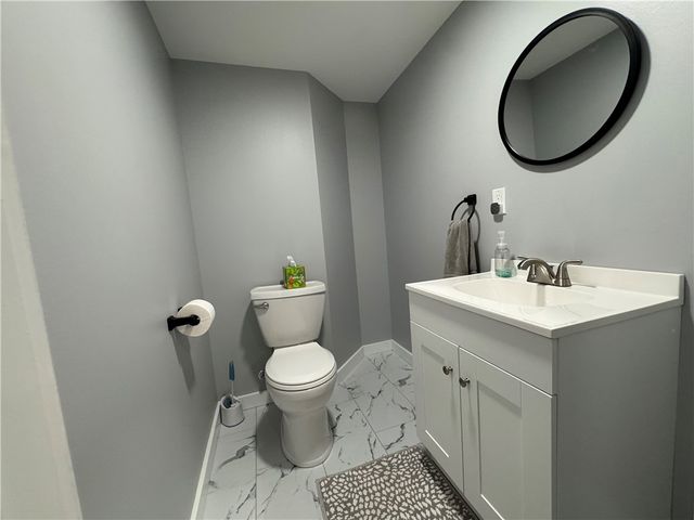 60 Stockton Ave, Uniontown, PA 15401