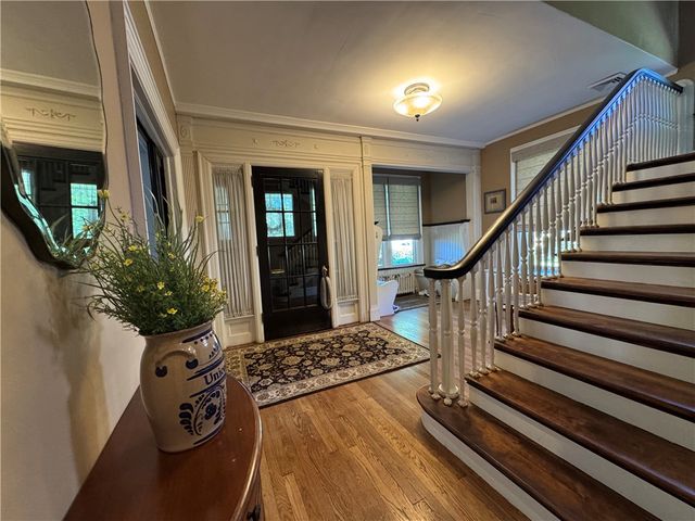 60 Stockton Ave, Uniontown, PA 15401