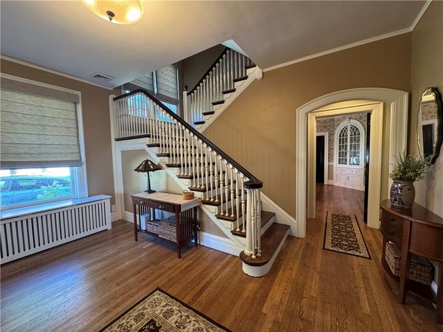 60 Stockton Ave, Uniontown, PA 15401