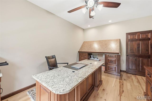 4325 Hueffmeier Road, Defiance, MO 63341