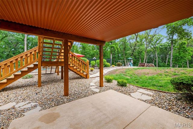 4325 Hueffmeier Road, Defiance, MO 63341