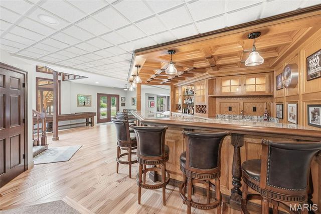 4325 Hueffmeier Road, Defiance, MO 63341