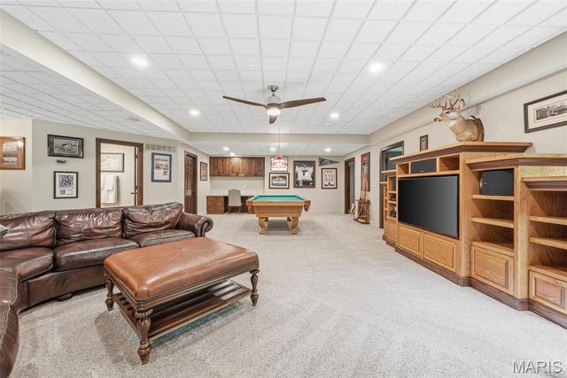 4325 Hueffmeier Road, Defiance, MO 63341