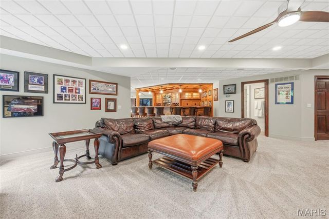 4325 Hueffmeier Road, Defiance, MO 63341