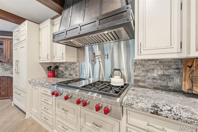 4325 Hueffmeier Road, Defiance, MO 63341