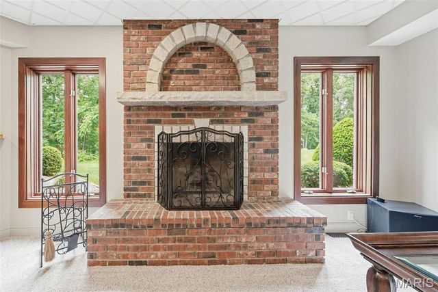 4325 Hueffmeier Road, Defiance, MO 63341