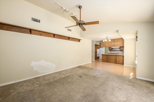 610 Hernandez Ln, Roseville, CA 95678