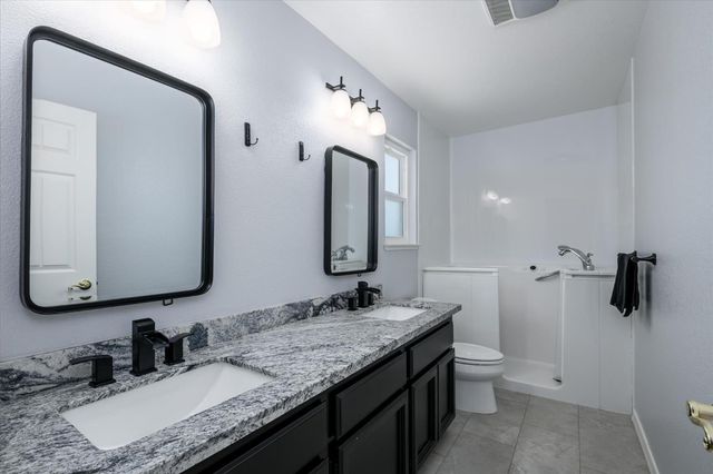 610 Hernandez Ln, Roseville, CA 95678