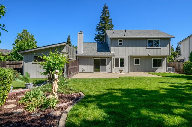 610 Hernandez Ln, Roseville, CA 95678