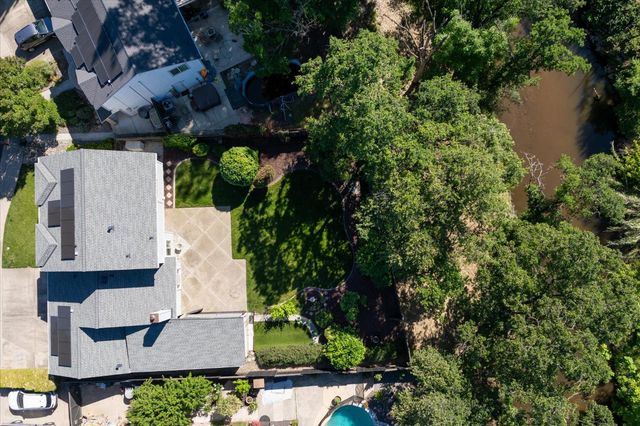 610 Hernandez Ln, Roseville, CA 95678