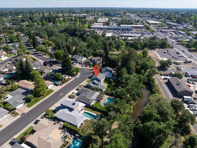 610 Hernandez Ln, Roseville, CA 95678