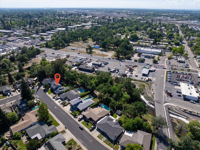 610 Hernandez Ln, Roseville, CA 95678