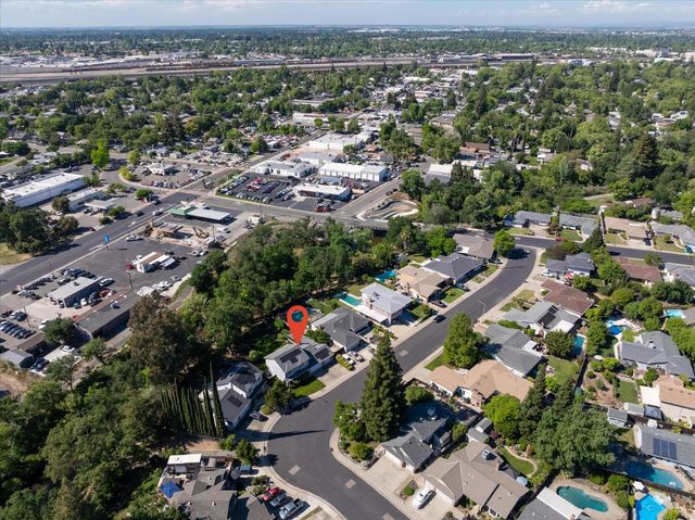 610 Hernandez Ln, Roseville, CA 95678