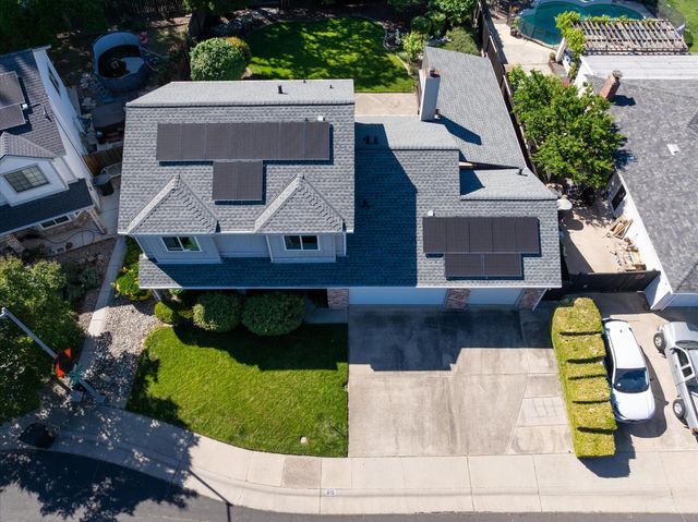 610 Hernandez Ln, Roseville, CA 95678
