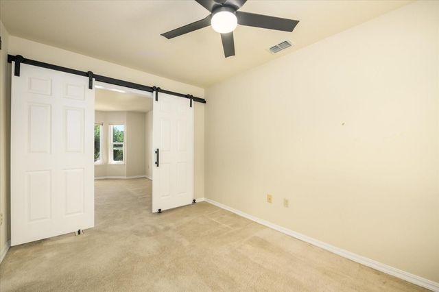 610 Hernandez Ln, Roseville, CA 95678