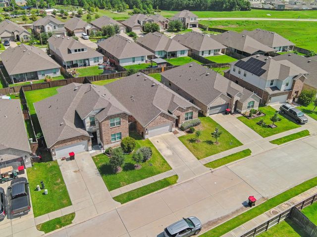 1388 Grays Gully Drive, Montgomery, TX 77316