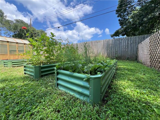 17121 Monte Verde Drive, Belton, MO 64012