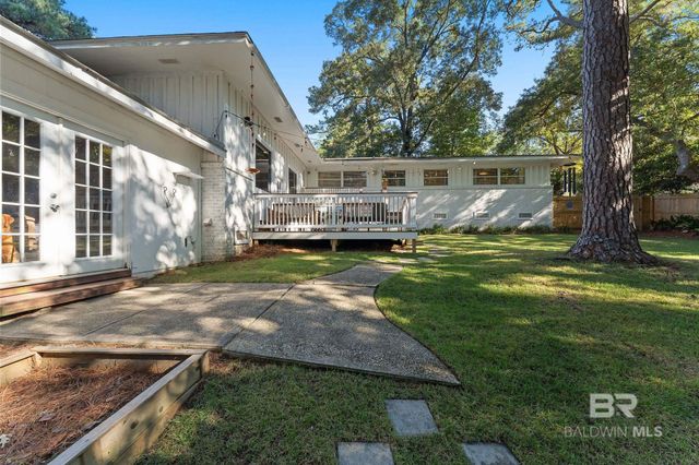 10 Caisson Trace, Spanish Fort, AL 36527
