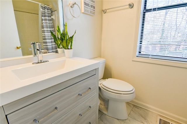 230 Royal Colony Court, Alpharetta, GA 30022