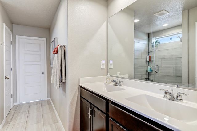 3202 Tazanita Loop SE, Rio Rancho, NM 87124