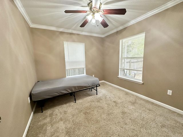 120 N Davis Lane, Defuniak Springs, FL 32433