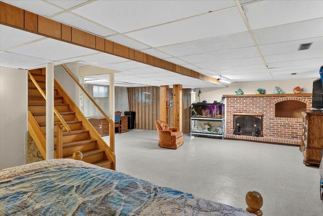 726 Rockshire Drive, Janesville, WI 53546
