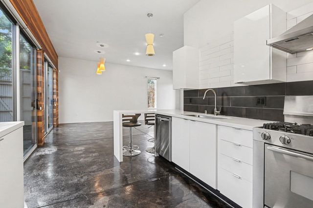 3425 Louise Street, Oakland, CA 94608