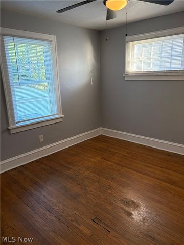 1037 Rushleigh Road, Cleveland Heights, OH 44121