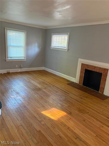 1037 Rushleigh Road, Cleveland Heights, OH 44121