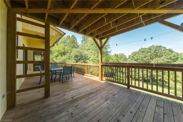 1901 Hennings Road, East Bend, NC 27018