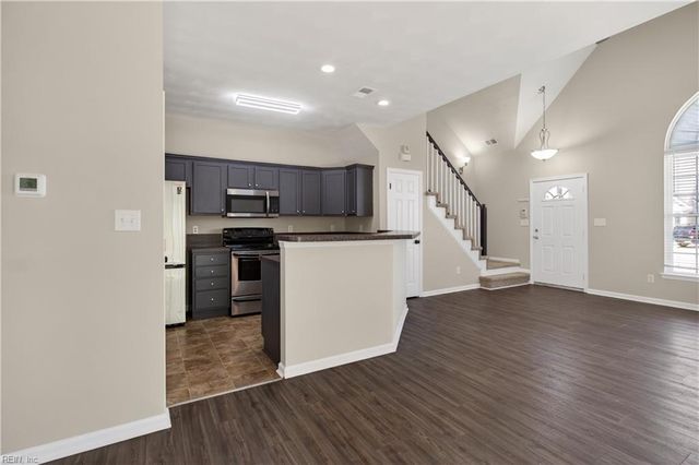 1209 Topgallant CT, Virginia Beach, VA 23454